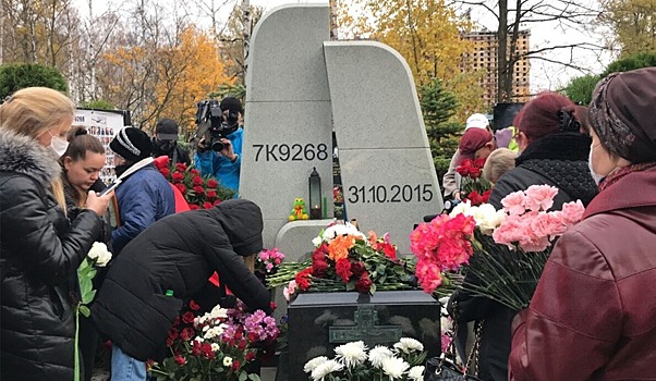 В Петербурге в храме памяти жертв авиакатастрофы над Синаем состоялось первое богослужение