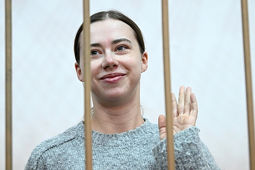 Блогеру Митрошиной продлили срок домашнего ареста