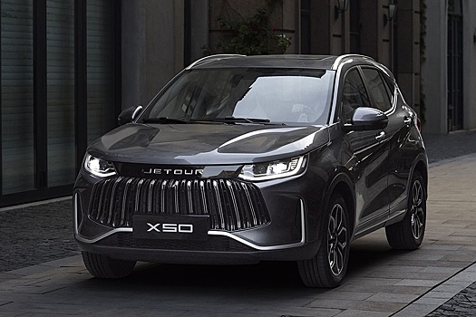 Салон российского Jetour X50 сняли на фото