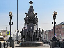 Какие памятники за год появились в Москве