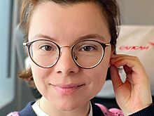 «С первого дня поддерживаю СВО»: жена Петросяна ответила критикам ее свитера «Порвем за Россию»