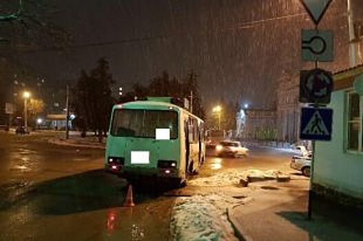 В Ставрополе женщина упала из-за резкой остановки автобуса