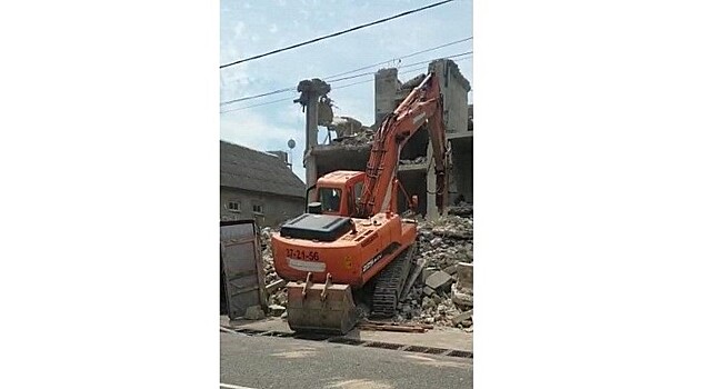 В Сочи под снос пошли два самостроя