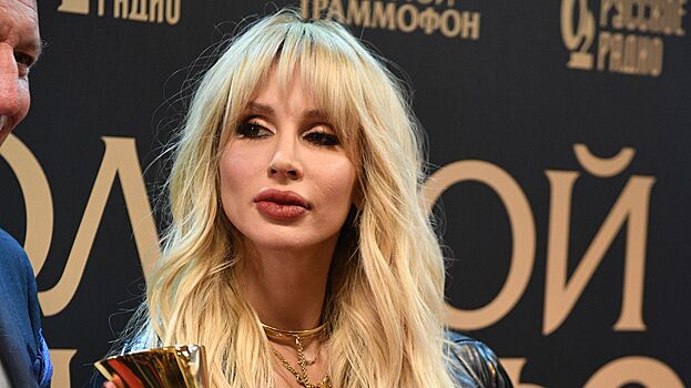 Лобода надела вышиванку и зачитала рэп на украинском языке