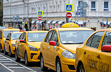 В Москве растут пробки и цены на такси