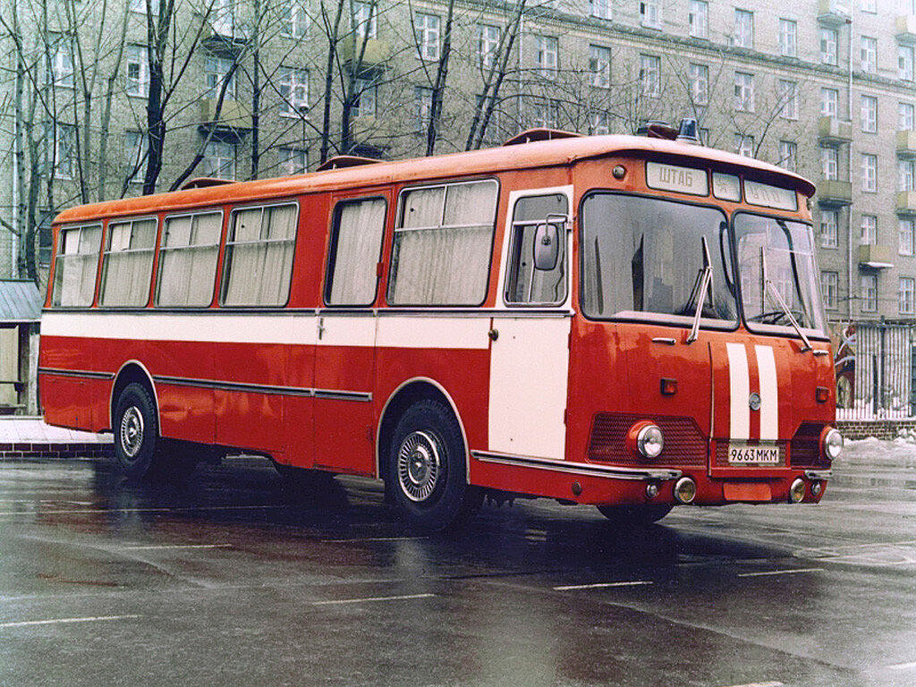 Памятник автобусу появился в Краснокаменске