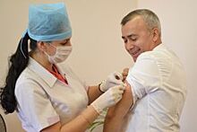 Министр здравоохранения Адыгеи сделал прививку от гриппа