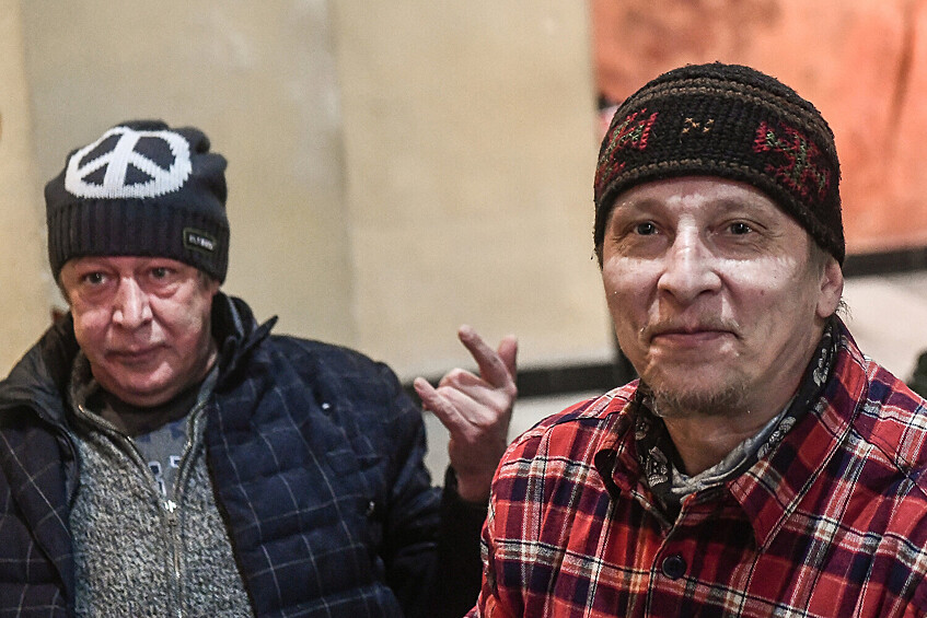 Михаил Ефремов и Иван Охлабыстин на премьере картины Гарика Сукачева «То, что во мне» в кинотеатре «Ролан» в Москве, 2017 год