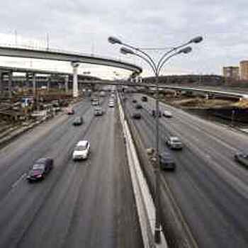 Транспортный комплекс Москвы рекомендует отказаться от поездок на МКАД в районе шоссе Энтузиастов