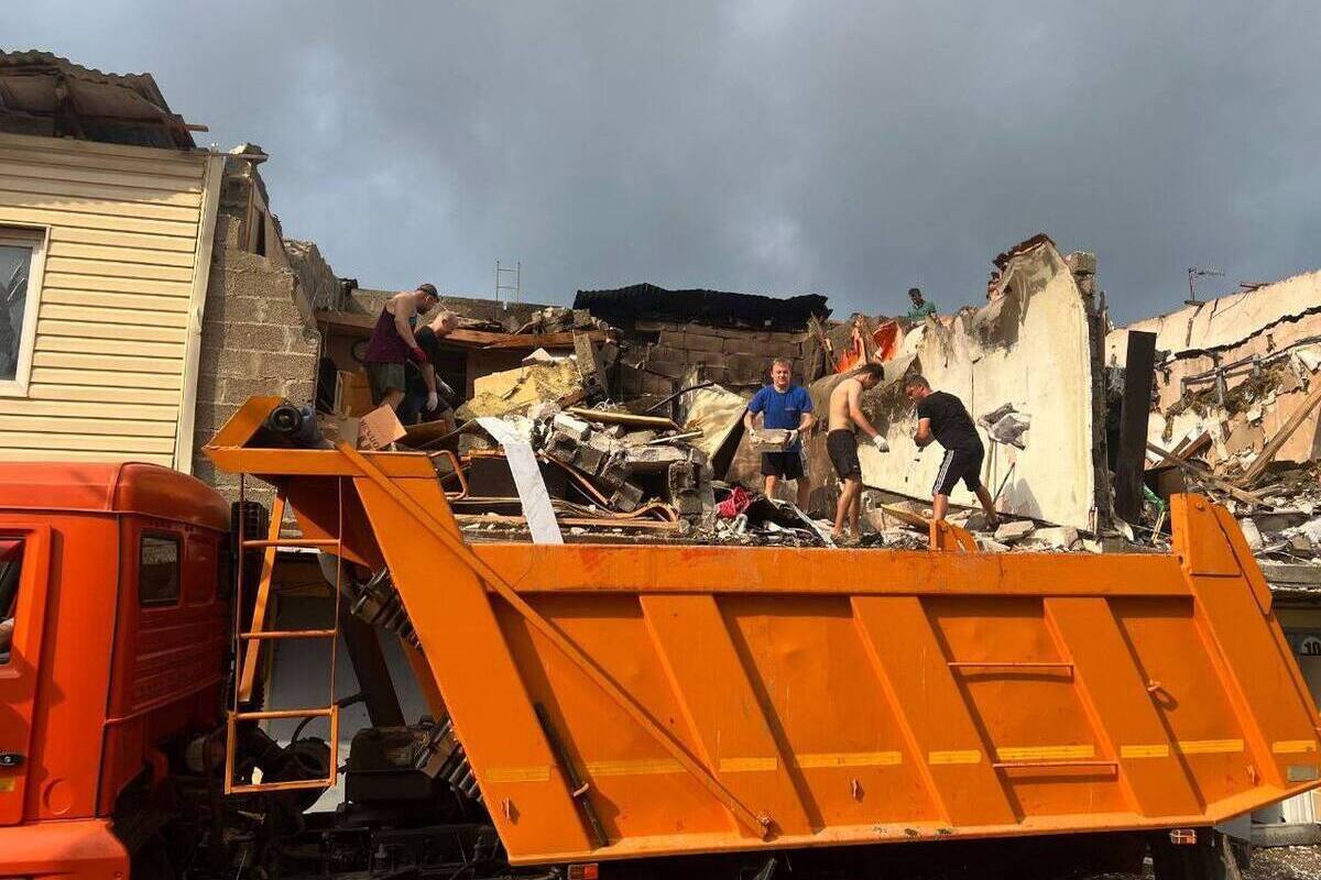 «Небо засверкало»: местные жители рассказали об ударе БПЛА в Сочи