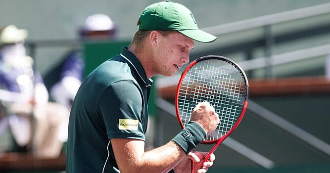 Фритц стал чемпионом теннисного турнира в Истборне