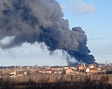 Крупный пожар произошел на заводе в Подмосковье