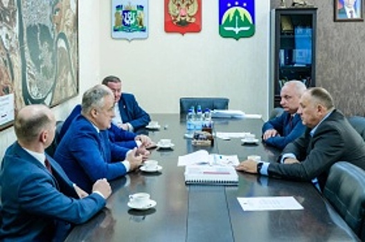 Глава Ханты-Мансийска Максим Ряшин провел рабочую встречу с представителями Межрегионального территориального управления Федеральной службы по надзору в сфере транспорта по Уральскому федеральному округу