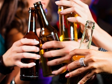 Каждый седьмой костромской подросток употребляет алкоголь
