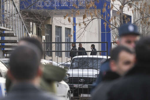 СК Армении завел дело о терроризме после атаки на отделение полиции в Ереване