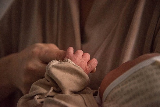 На Смоленщине выдали 3500 подарков новорожденным