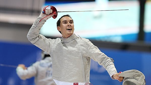 Ибрагимов победил двукратного чемпиона ОИ в 1/8 финала ЧМ