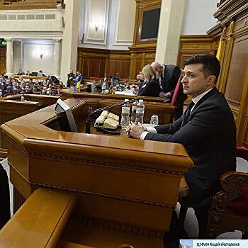 Источники в парламенте: Зеленский в августе распустит Верховную Раду, но это не факт