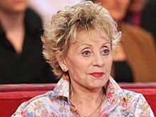 Умерла Анни Корди