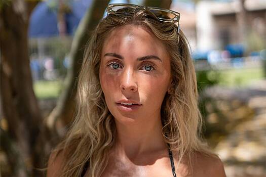 Прославившейся секс-марафоном звезде пришлось нанять охрану