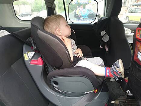 Владивостокские таксисты отказываются возить пассажиров с детьми