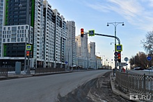ГИБДД признала выезды из дворов на новую улицу Татищева небезопасными