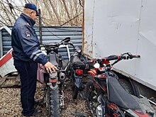 В Новосибирской области автоинспекторы задержали двух подростков на питбайках
