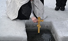 Донская митрополия: Окунаться в неосвященную воду на Крещение не имеет духовного смысла