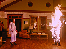 8 фильмов ужасов, которые стоит посмотреть даже тем, кто боится шорохов в коридоре