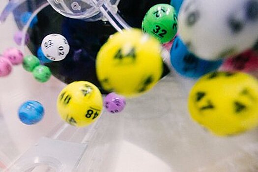 Женщина выиграла миллионы рублей в лотерею благодаря ошибке