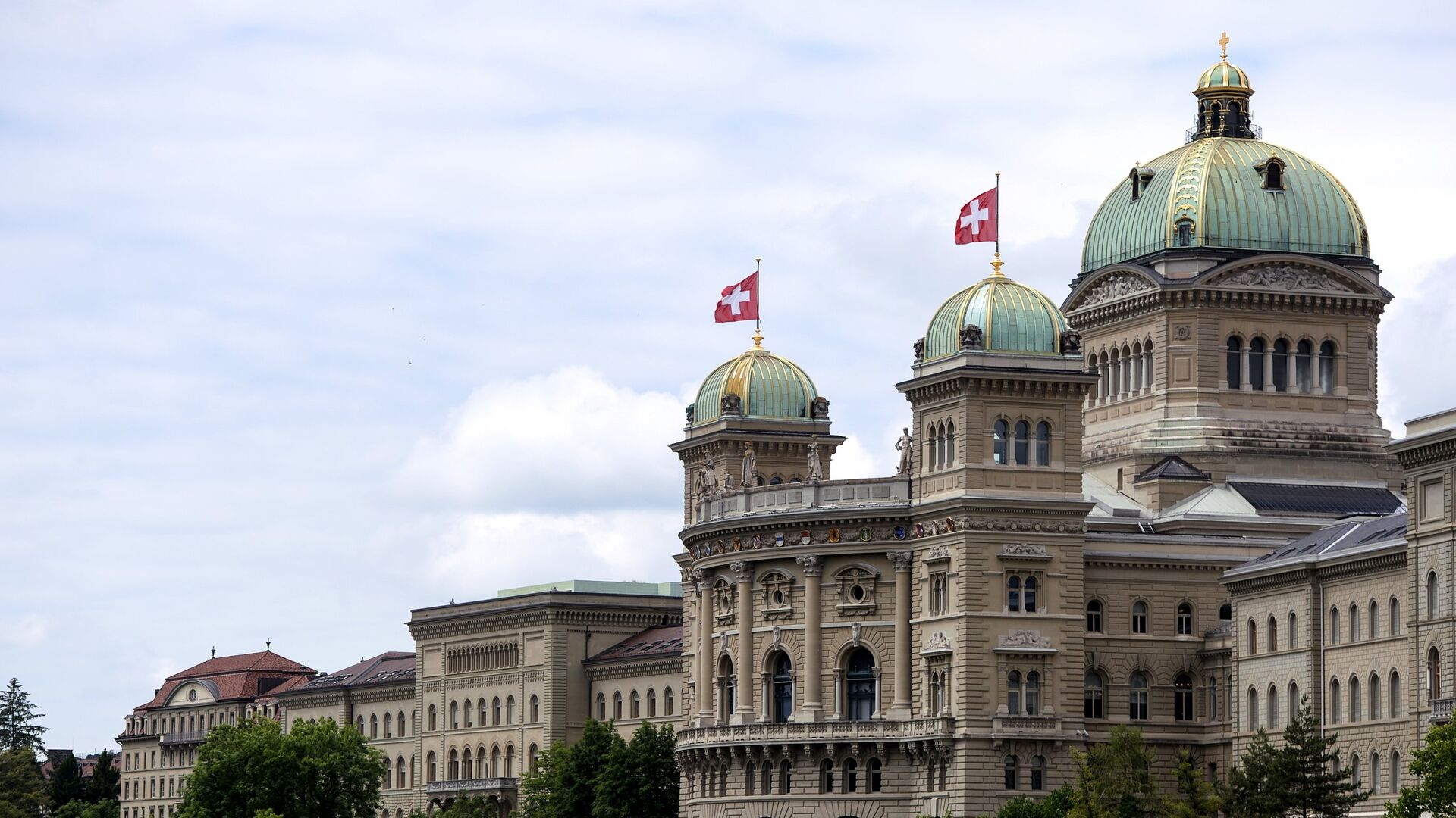 Сенат Швейцарии отклонил выделение Киеву новой помощи