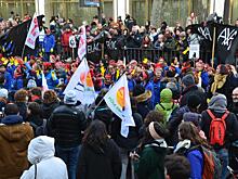 Экоактивисты ворвались в офис крупнейшей инвесткомпании мира BlackRock в Париже