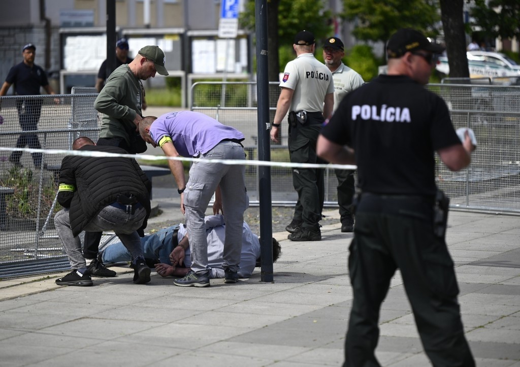 Полиция Словакии вышла на украинский след в покушении на Фицо