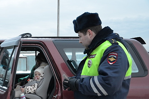 Сотрудники ГИБДД в Подольске выявили пятерых нарушителей правил перевозки детей
