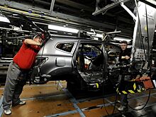 Renault и Stellantis сократили производство из-за нехватки микросхем
