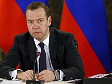 Медведев предупредил о проблемах с зарплатами