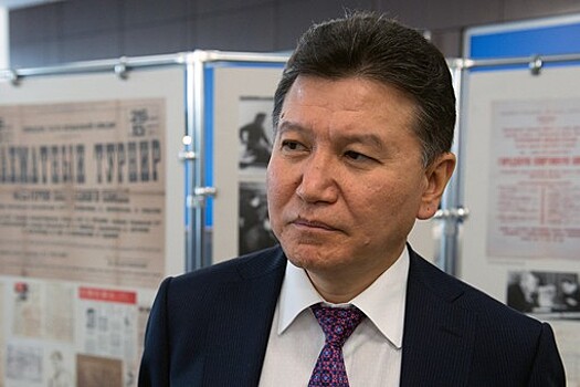 Илюмжинов лишился полномочий президента ФИДЕ