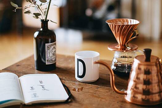 Назван способ убрать со стола следы от чашек