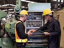 Принят закон о молодых специалистах и работниках. Как им помогут при трудоустройстве