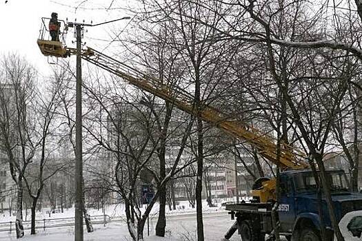 Плохо видно - В столице Марий Эл уже к апрелю во дворах обещают установить новые фонари