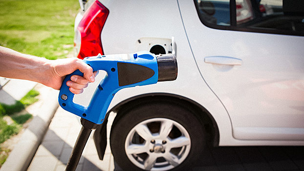 Названа дата обнуления пошлин на электромобили в России