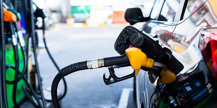 Дорогое топливо: в Европе растут цены на бензин