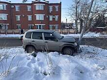 В Оренбурге водитель «Нивы» врезался в опору ЛЭП и погиб