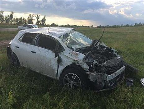 На дороге Ульяновск — Димитровград — Самара автомобилистка на Toyota съехала в кювет