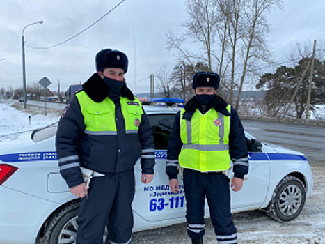 В Свердловской области инспекторы ГИБДД обнаружили на трассе без вести пропавшего мужчину