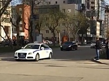 Центр Екатеринбурга перекрыли, чтобы пропустить кортеж генпрокурора. Видео