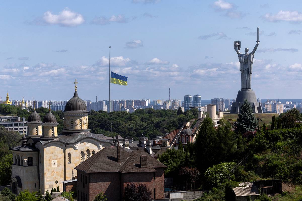 Венгрия назвала условие остановки вступления Украины в ЕС