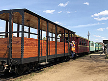 "Иностранцам нравится, когда чумазый машинист цепляет чумазый локомотив к чумазому поезду"