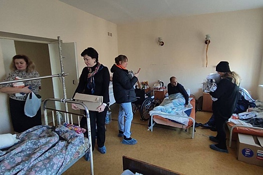 Раненые бойцы в Ясиноватой получили гостинцы из Челябинской области