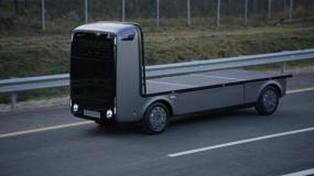 Российский беспилотный грузовик впервые проехал по магистрали